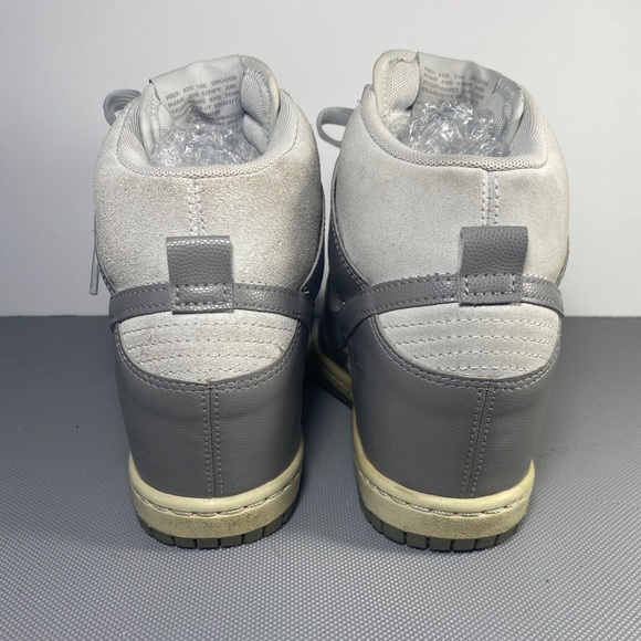 Women’s 2013 Dunk High “Sky high” size 5  528899-005 - Picture 4 of 5